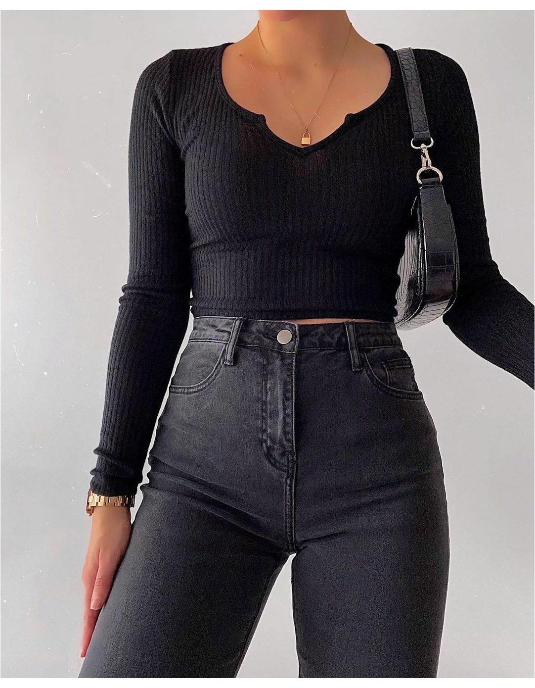 1990s Trends For Women Are Back: Easy Outfit Ideas 2023