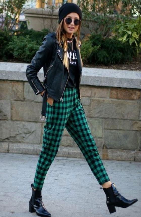 90 s Grunge Fashion Trend Is Back For Ladies 2023 Street Style