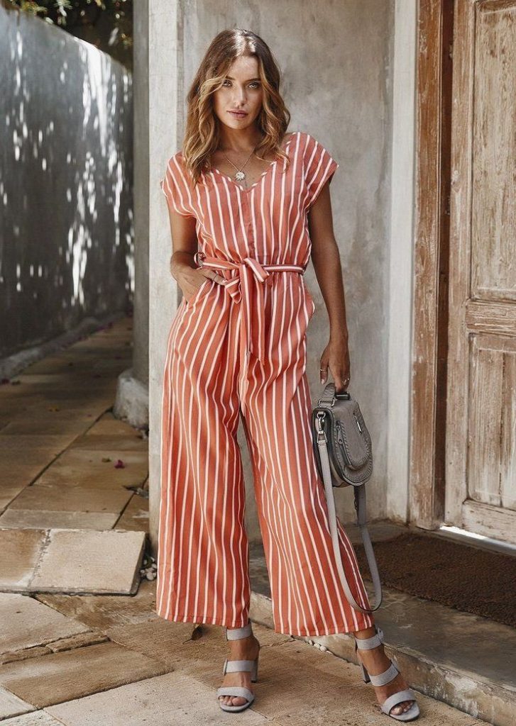 Are Jumpsuits Still In Style: Easy Outfit Ideas To Copy 2023 - Street ...