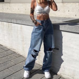 How To Wear Loose Jeans For Women: Best Outfits To Try Now 2023 ...
