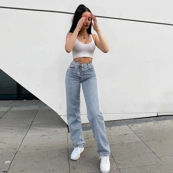 How To Wear Loose Jeans For Women: Best Outfits To Try Now 2022