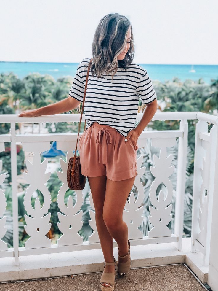 Super-Cute Outfit Ideas for the Long Summer Weekend Ahead 2023