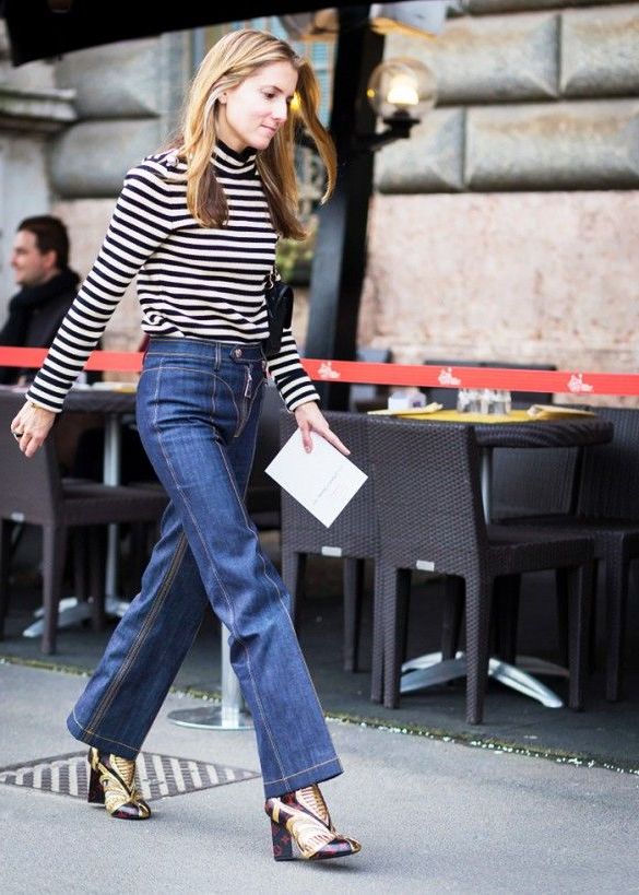 What Shoes To Wear With Flare Jeans: Simple Style Guide