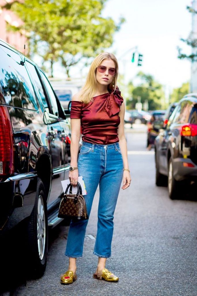 What Shoes To Wear With Flare Jeans: Simple Style Guide 2023 - Street ...