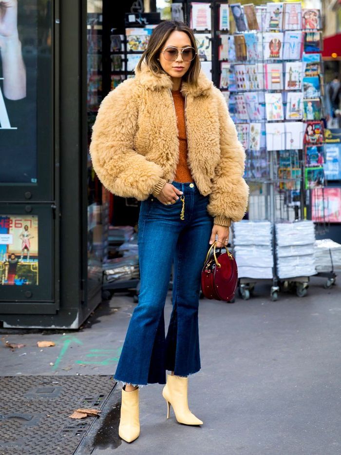 How to Wear Crop Flare Jeans with Boots for Fall 2021