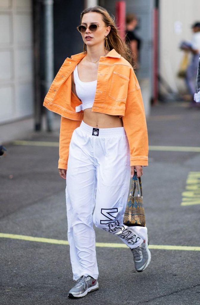 Athleisure Trend: Casual Sporty Outfits For Ladies 2023 - Street Style ...