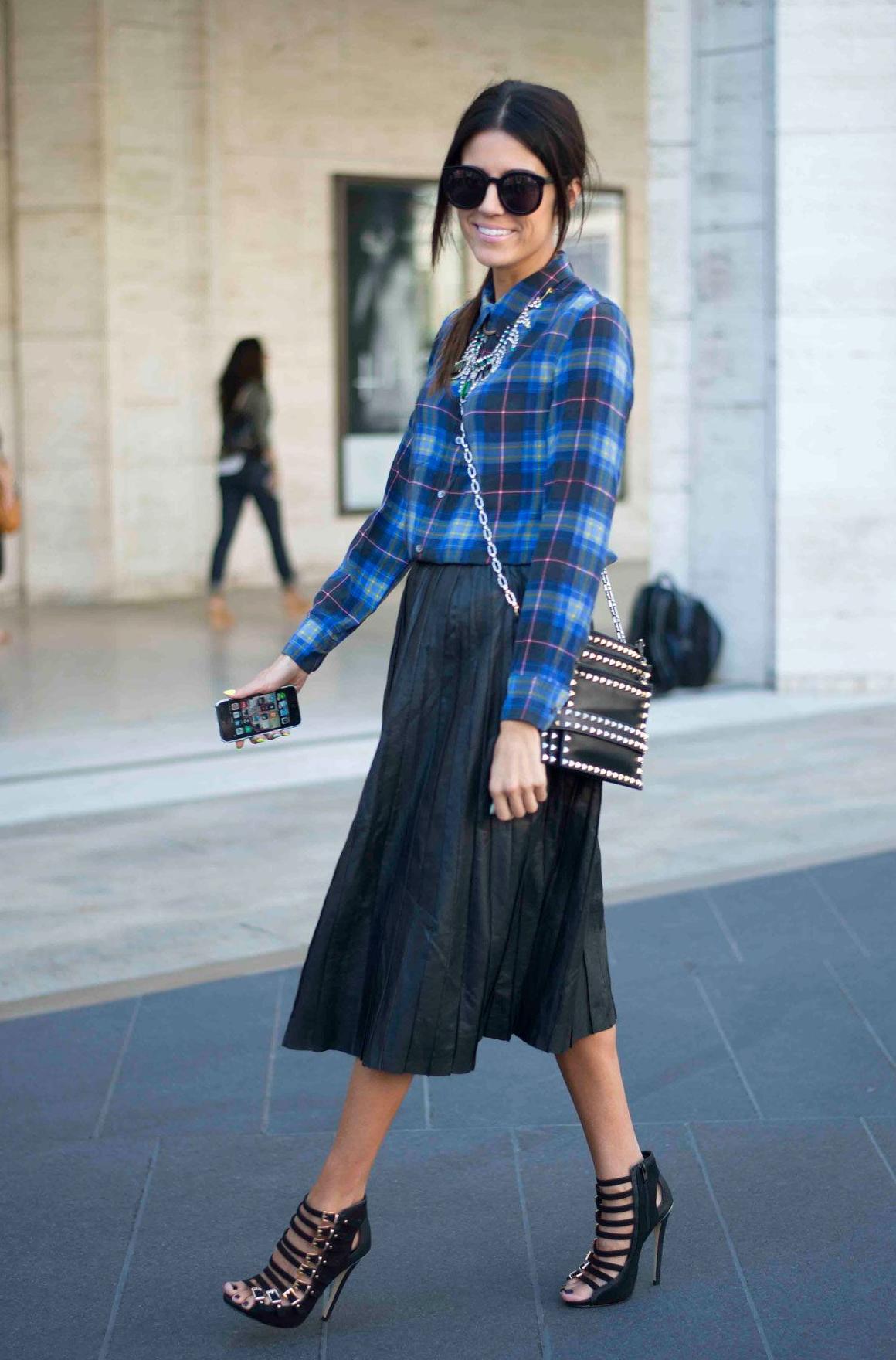 Beautiful Midi Skirts Outfit Ideas To Wear Right Now 2023