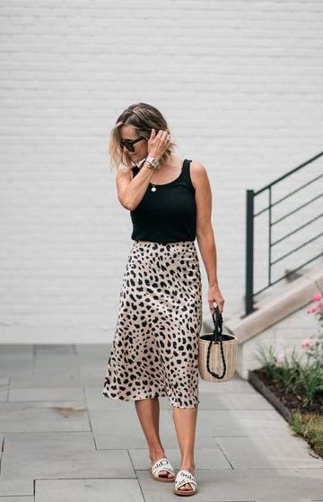 Beautiful Midi Skirts Outfit Ideas To Wear Right Now 2023