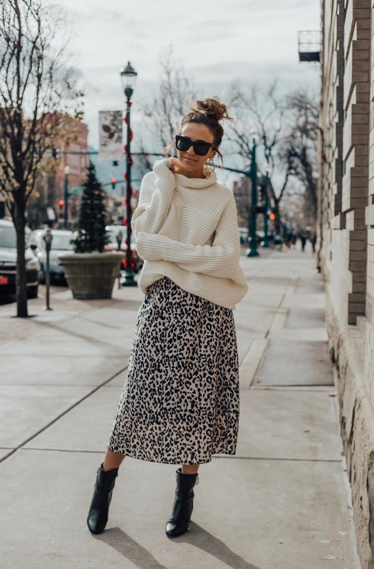 Beautiful Midi Skirts Outfit Ideas To Wear Right Now 2023 - Street ...