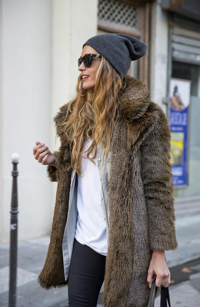 Best Outerwear Clothes Every Woman Should Have 2023 - Street Style Review