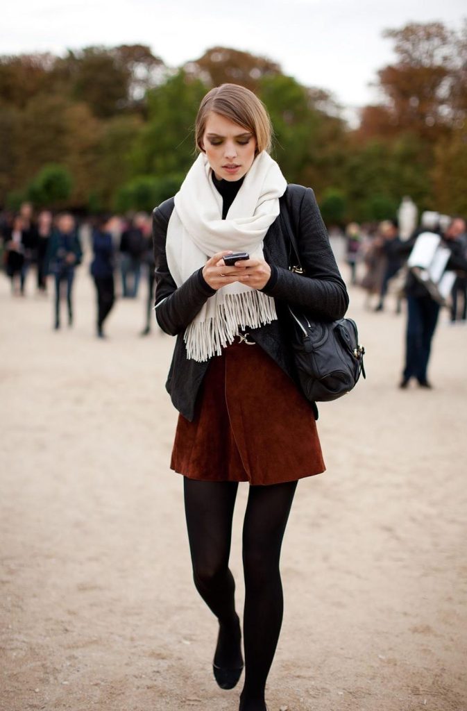 Are Scarves Still In Style Chic Outfit Ideas To Try 2023 Street