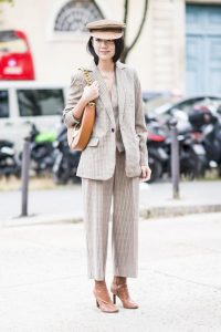 Summer Paris Street Style Inspiration For Women 2023 - Street Style Review