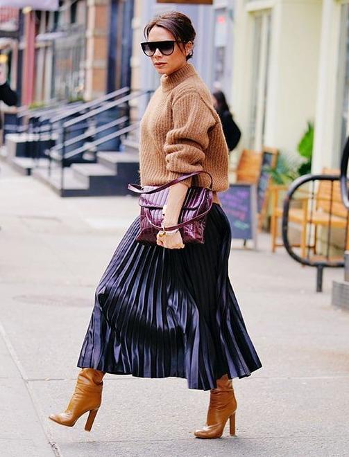 Are Pleated Skirts In Style: Best Looks To Try Now 2023