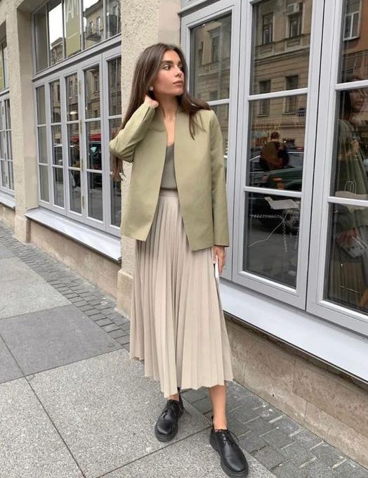 Are Pleated Skirts In Style: Best Looks To Try Now 2023