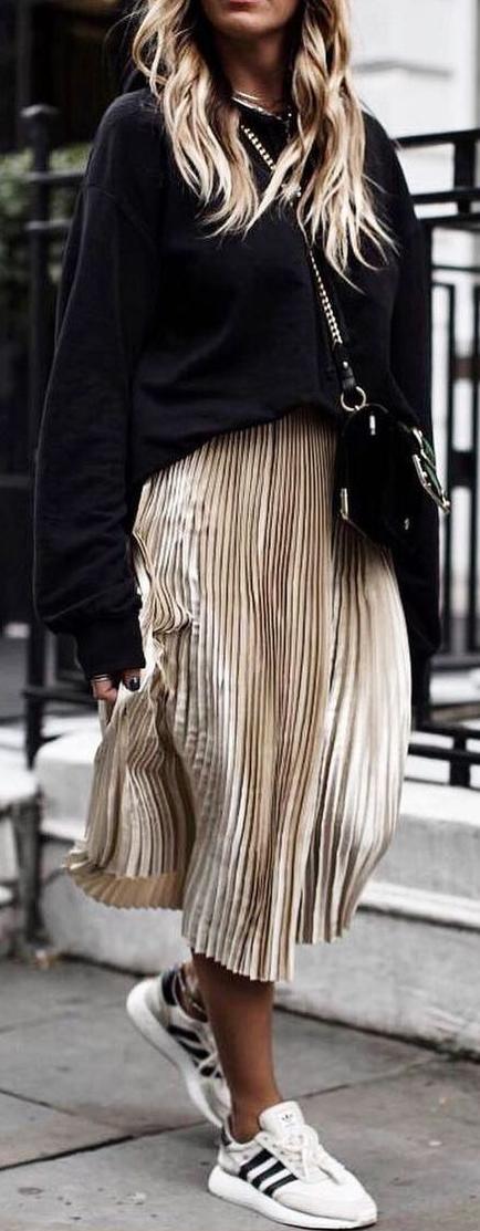 Are Pleated Skirts In Style: Best Looks To Try Now 2023
