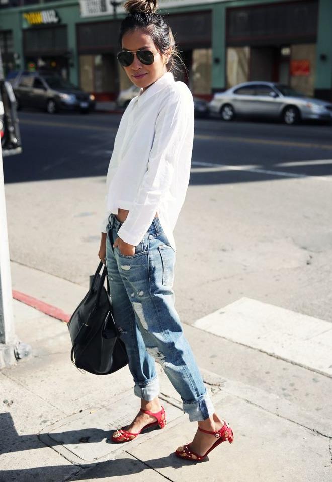 Are Boyfriend Jeans Still In Style: Easy Outfit Guide 2022