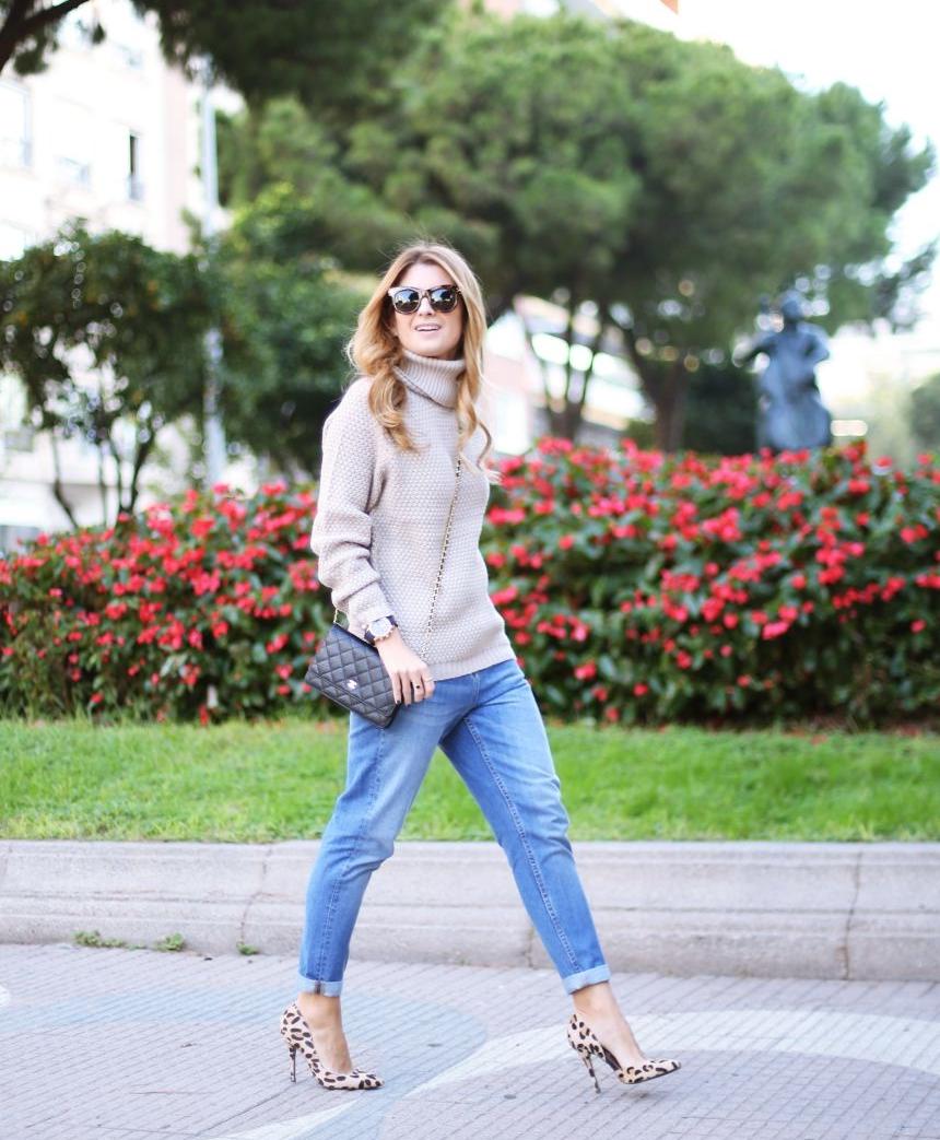 Are Boyfriend Jeans Still In Style: Easy Outfit Guide 2023