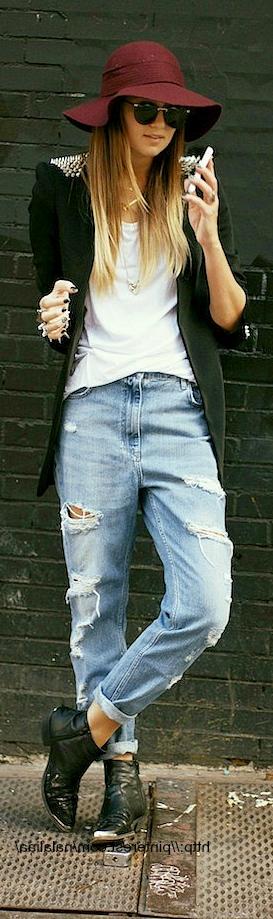 Are Boyfriend Jeans Still In Style: Easy Outfit Guide 2023