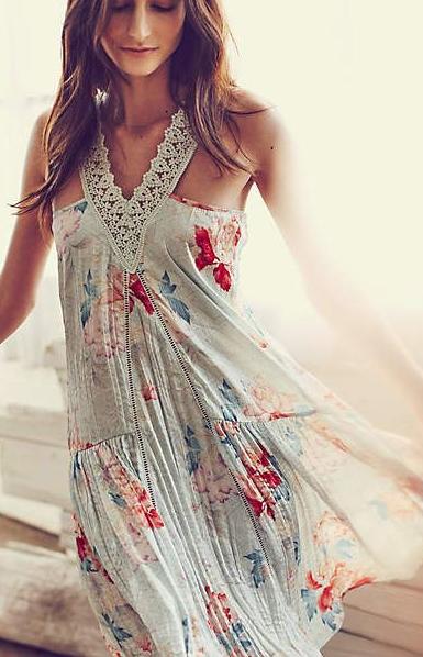 Are Floral Print Dresses in Style This Summer 2023