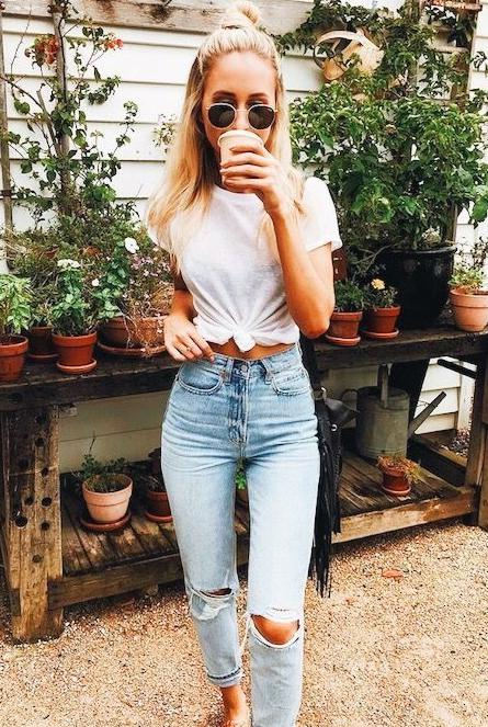 Are Jeans With Holes Still In Trend And How To Care 2023 - Street Style ...