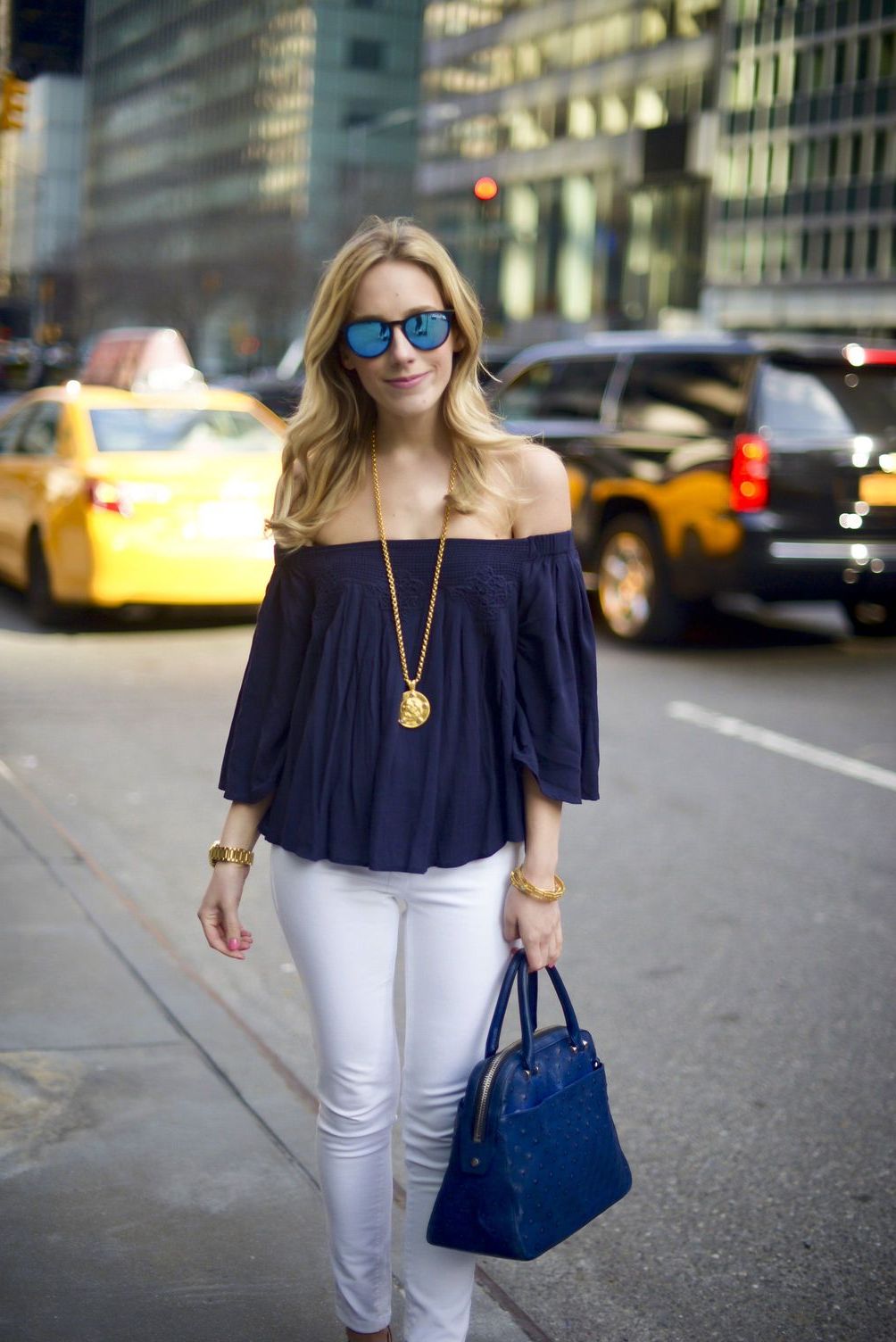 Off The Shoulder Tops Outfit Ideas For Spring 2023