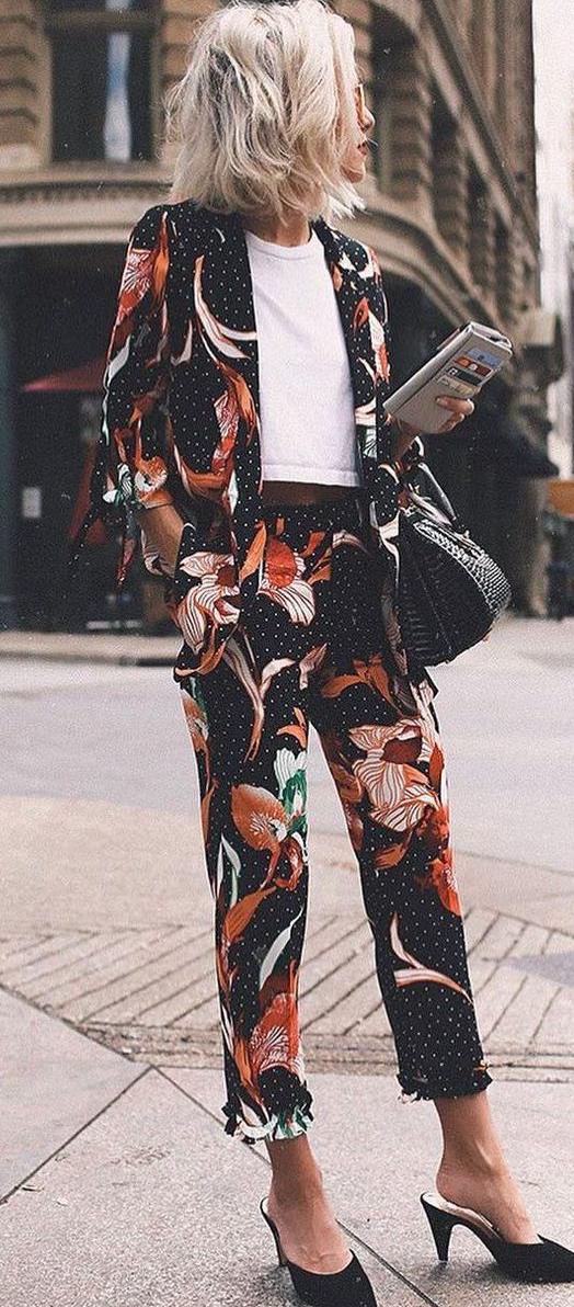 Are Floral Pants In Style For Ladies: Find Your Favorite Look 2023