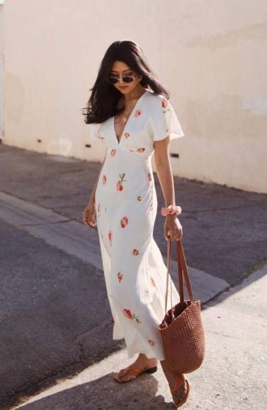 Beach Dresses To Wear As A Wedding Guest: Easy Styles To Try 2023