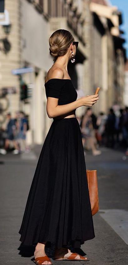 Best Maxi Dresses You Can Wear This Year 2022