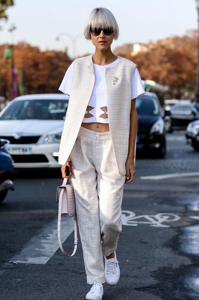 Are Crop Tops In Style: An Easy Guide How To Wear Them 2023 - Street ...