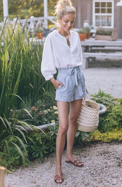 Paperbag Shorts Trend Is Back: 17 Ways Wearing Them 2022