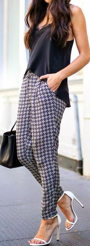 Printed Pants Outfit Ideas To Follow: Best Ways To Wear Them 2023