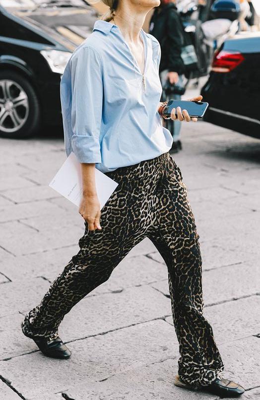 Printed Pants Outfit Ideas To Follow: Best Ways To Wear Them 2023