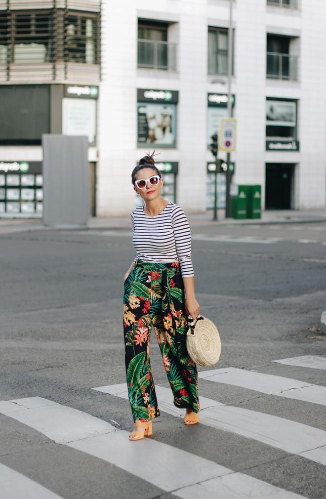 Printed Pants Outfit Ideas To Follow: Best Ways To Wear Them 2023