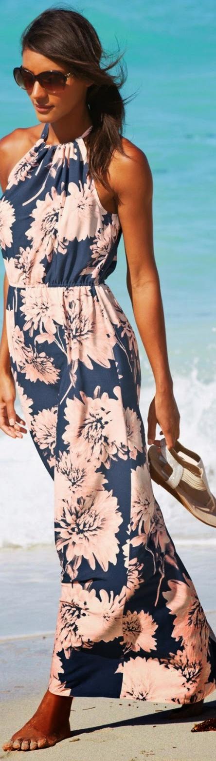 Maxi Dresses For Beach: Best Combinations 2023