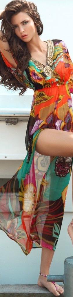 Maxi Dresses For Beach: Best Combinations 2022