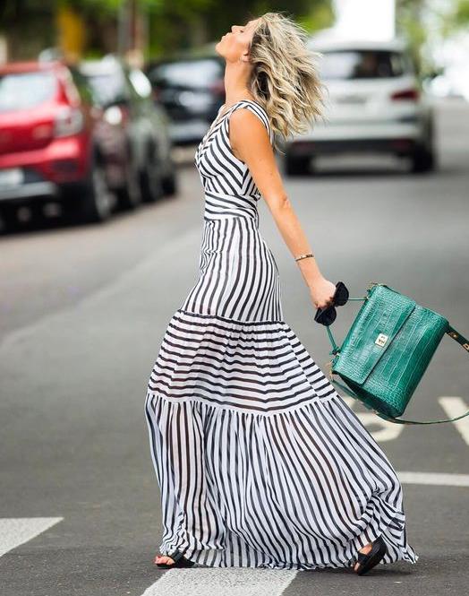 Maxi Dresses For Beach: Best Combinations 2022
