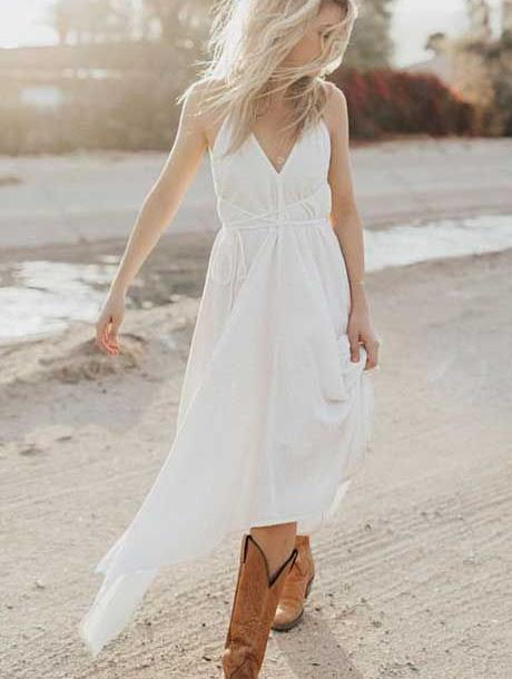 Best Dresses To Wear With Cowboy Boots 2023 - Street Style Review