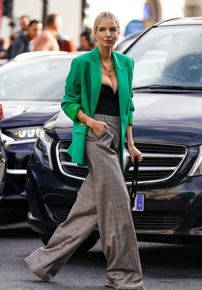 Blazer Trends For Women: One And Only Guide For You 2023