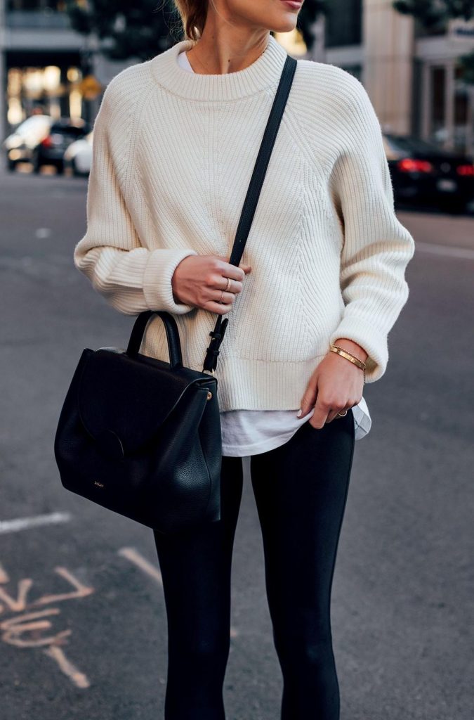 Best Sweater To Wear With Leggings: Simple Guide For Young Women 2023 ...