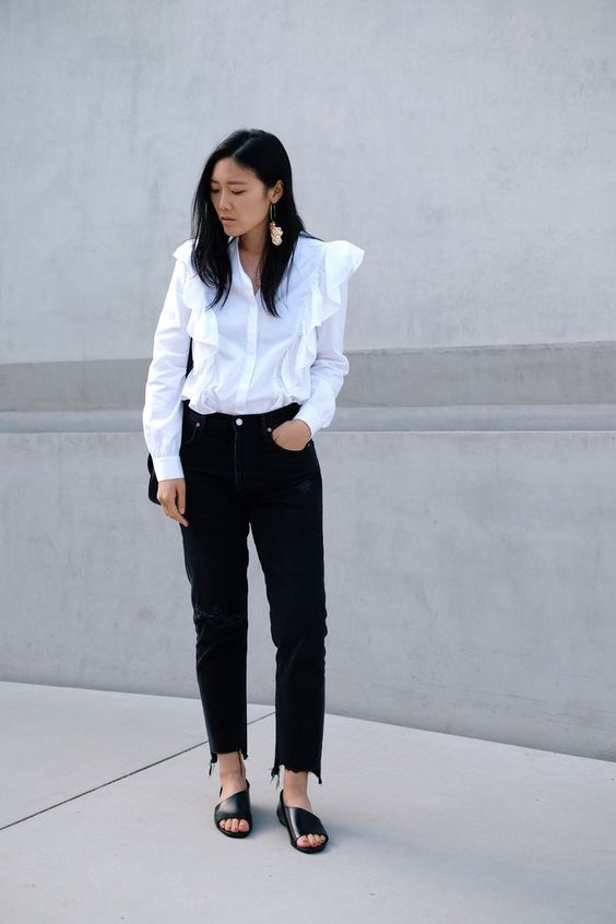 Are Black Pants And White Shirt Still Considered To Be A Trendy Combination 2023
