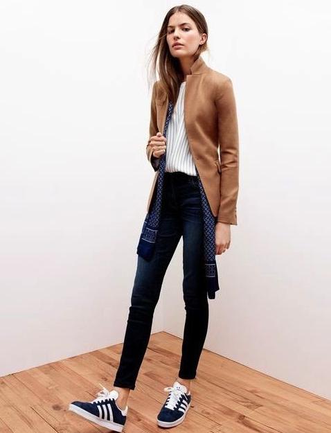 Camel Blazer With Skinny Jeans for Fall 2023
