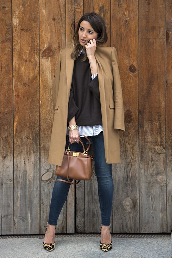 Camel Blazer With Skinny Jeans For Fall 2023 - Street Style Review