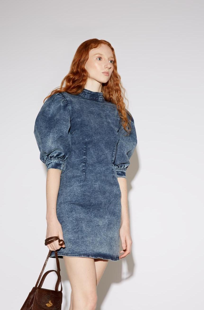 Casual Denim Outfits For Women To Try This Year 2023