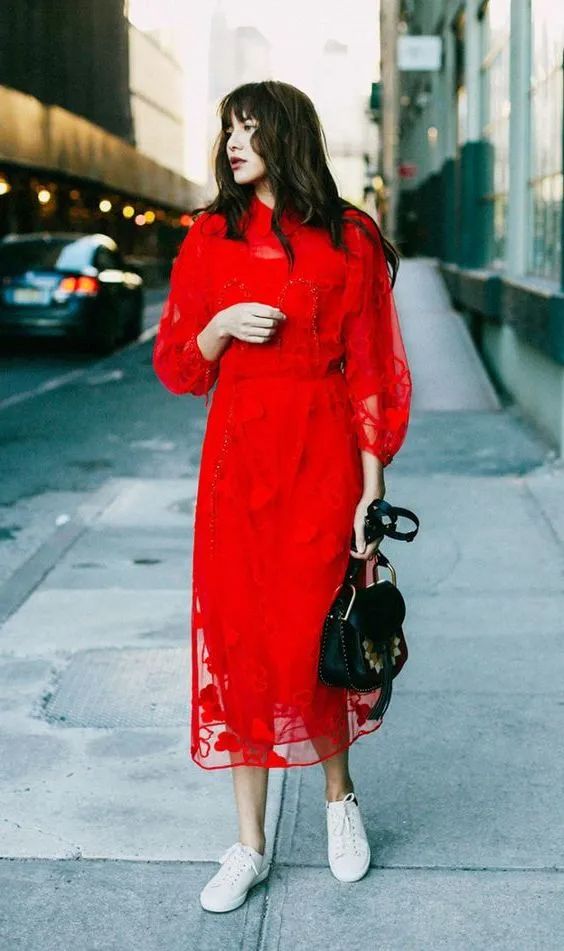 what-color-shoes-should-i-wear-with-a-red-dress-2023-street-style-review