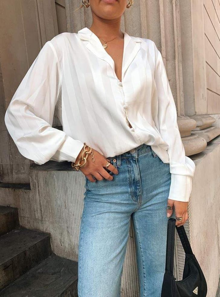 Can Women Wear White Shirts With Jeans 2023