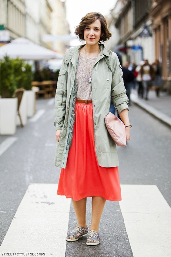 Red Skirt Outfit Ideas: An Easy Way To Underline Your Individuality