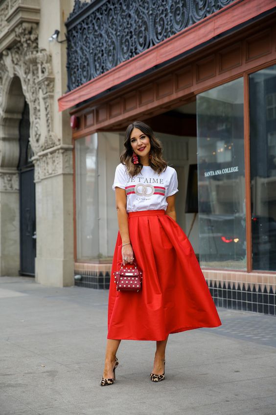 Red Skirt Outfit Ideas: An Easy Way To Underline Your Individuality ...