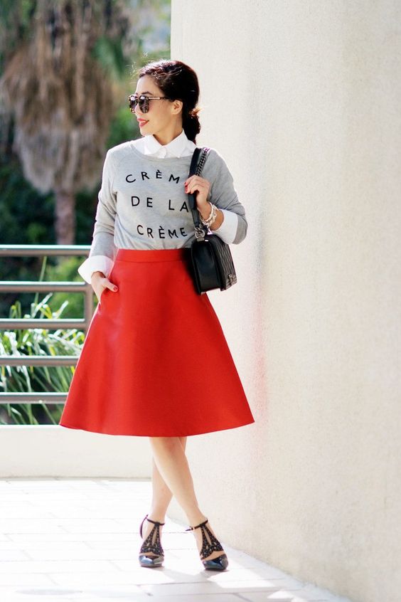 Red Skirt Outfit Ideas: An Easy Way To Underline Your Individuality 2023 -  Street Style Review