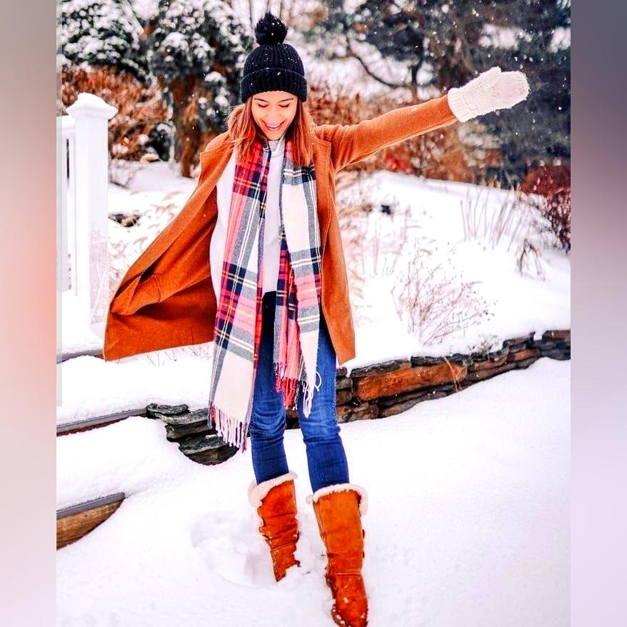 Best Outfits To Wear With Ugg Boots This Winter 2023