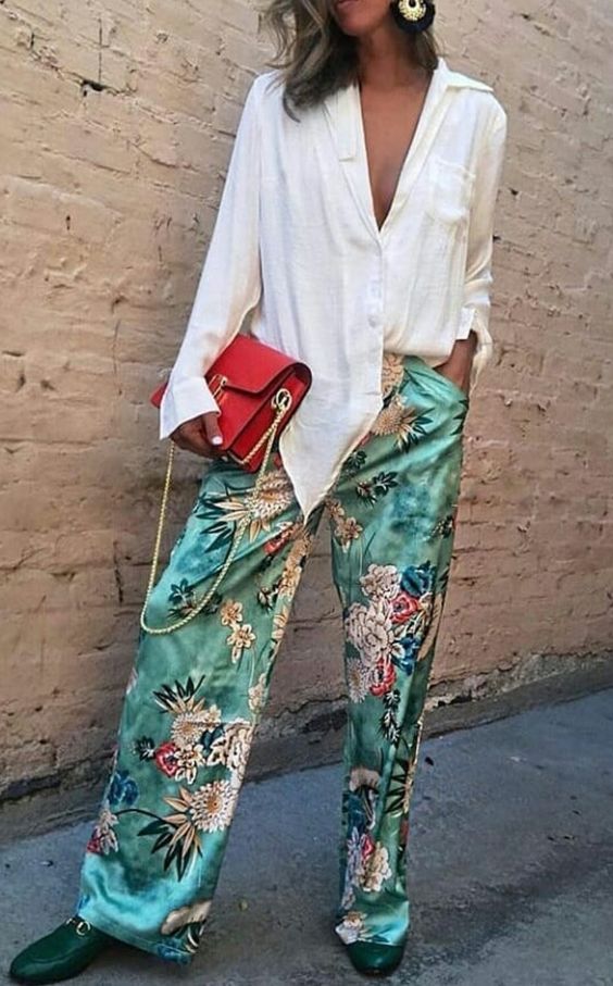 What Kind Of Top Looks Best With Palazzo Pants 2023